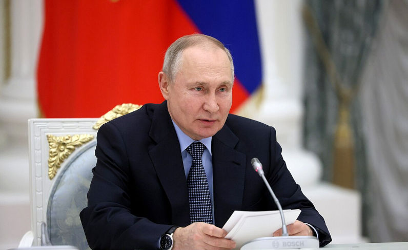 Putin warns the West: Russia is ready for peace in Ukraine