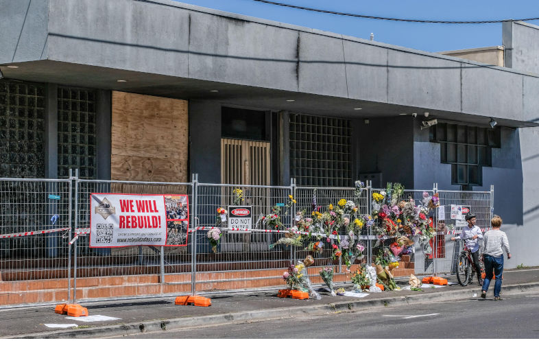 Who benefits from an attack on the synagogue in Melbourne?