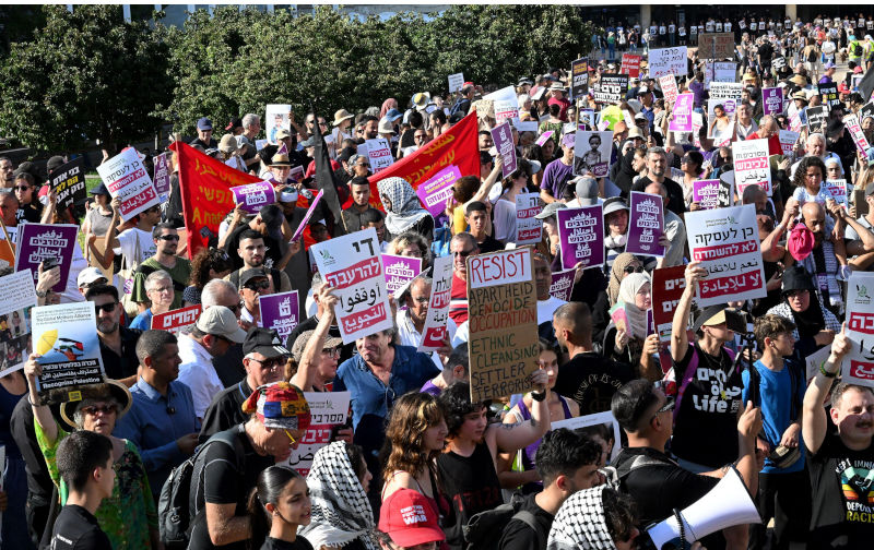 'Stop the genocide': Thousands of Israelis rally against war and famine in Gaza