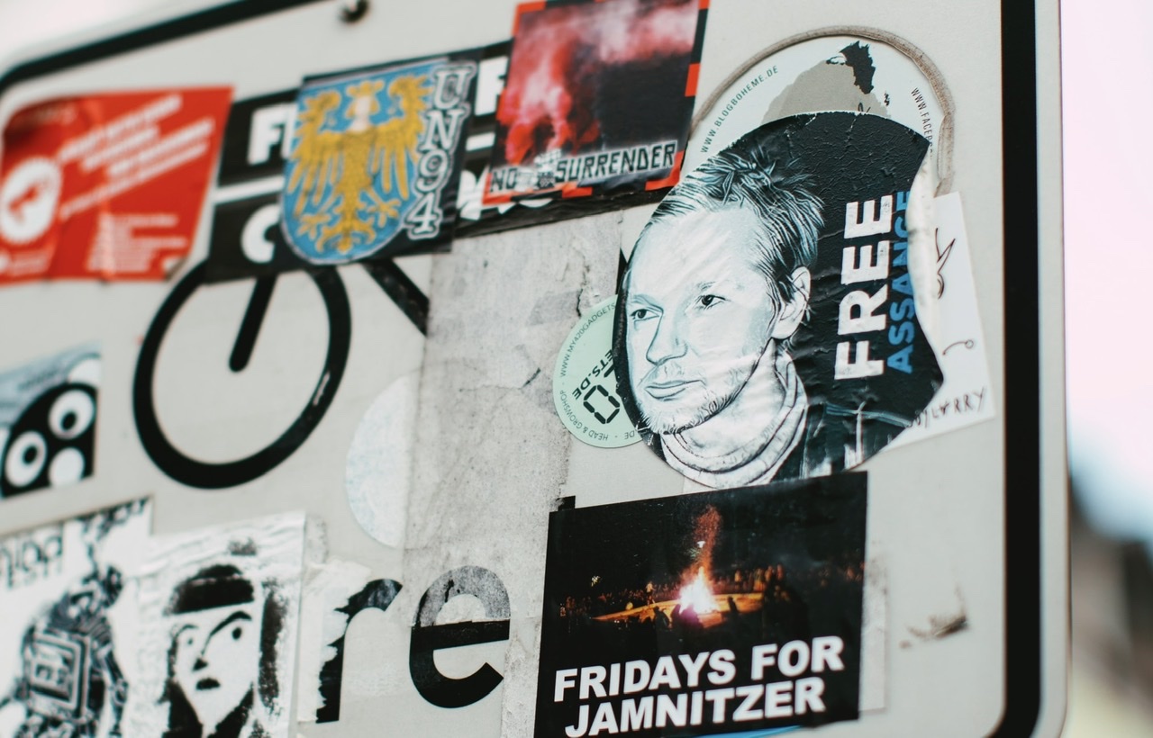 Key Assange accuser backs away from what he told US prosecutors