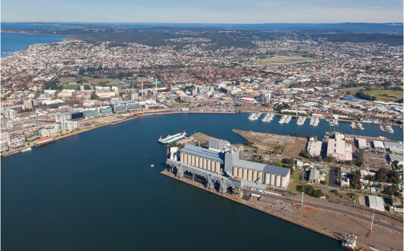 How Mike Baird's  privatisation almost crippled the Newcastle container terminal