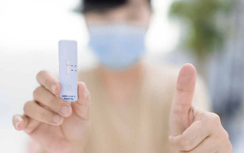 Australia disregards medical advice, introduces mandatory testing for Chinese arrivals