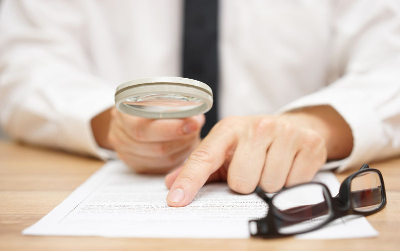 Who leaked sensitive legal material to a Murdoch columnist?