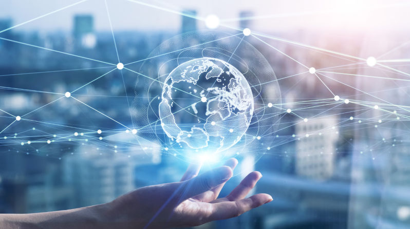 Booming shares, but slowing economy - April market and economic review