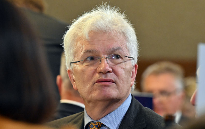 Appointing a new secretary of PM&C