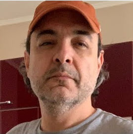 Image: Wikimedia Commons / Source / My Trip From Kiev to Kharkov Last Night. Author / Gonzalo Li