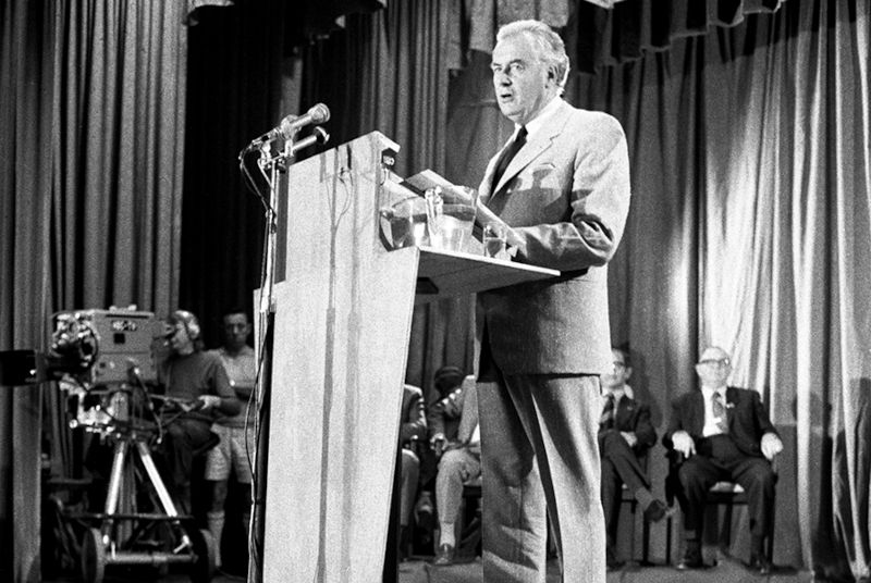 The Queen complained that Gough Whitlam was rude to the lesser Royals