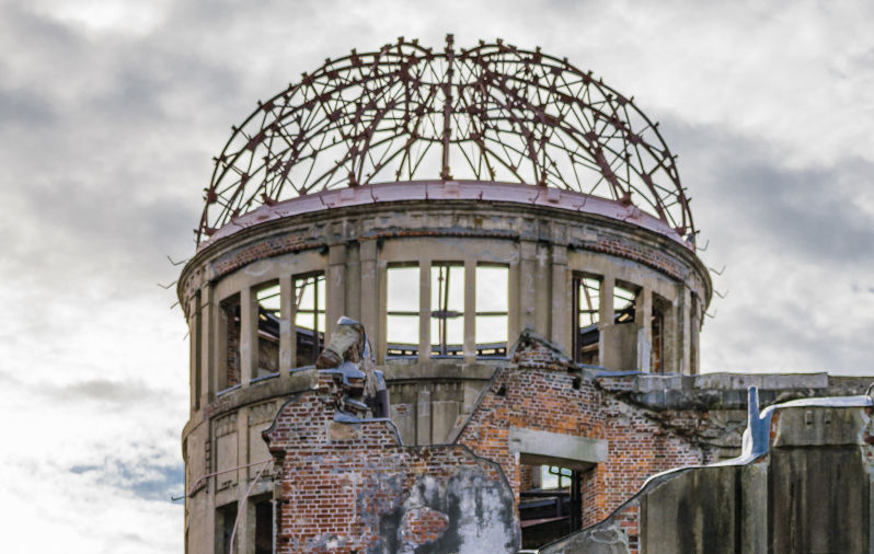 What stands in the way of a nuclear weapon-free world?