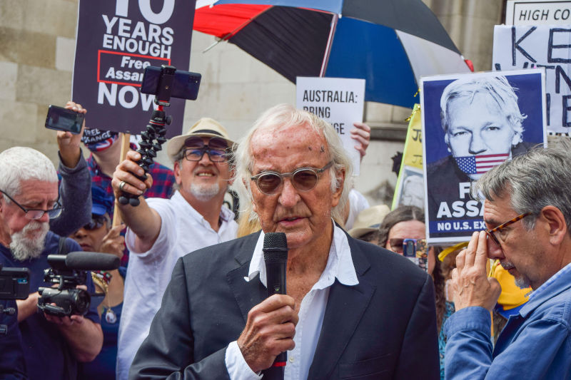 An interview with John Pilger: “Assange is the courageous embodiment of a struggle against the most oppressive forces in our world”