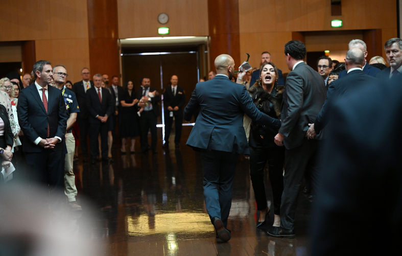 No Australian should swear loyalty to a foreign king