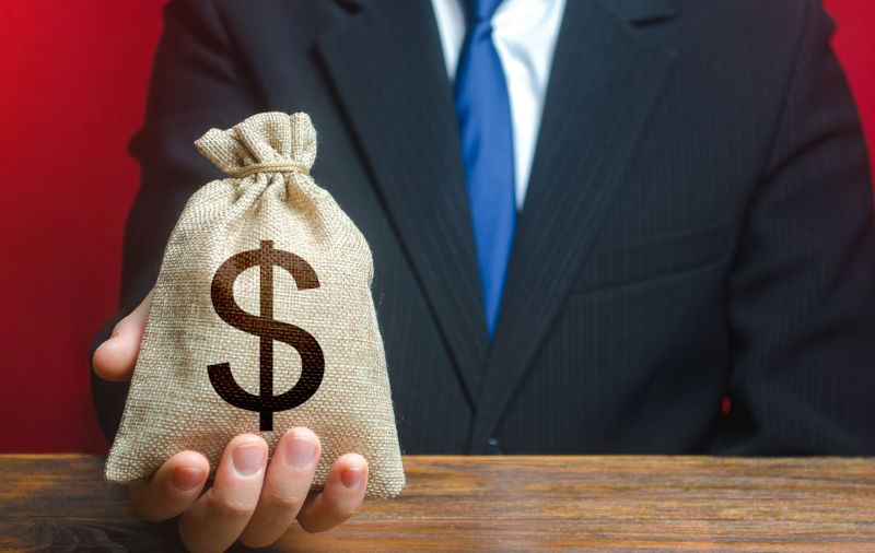 Do political donations win government tenders for the Big Four?