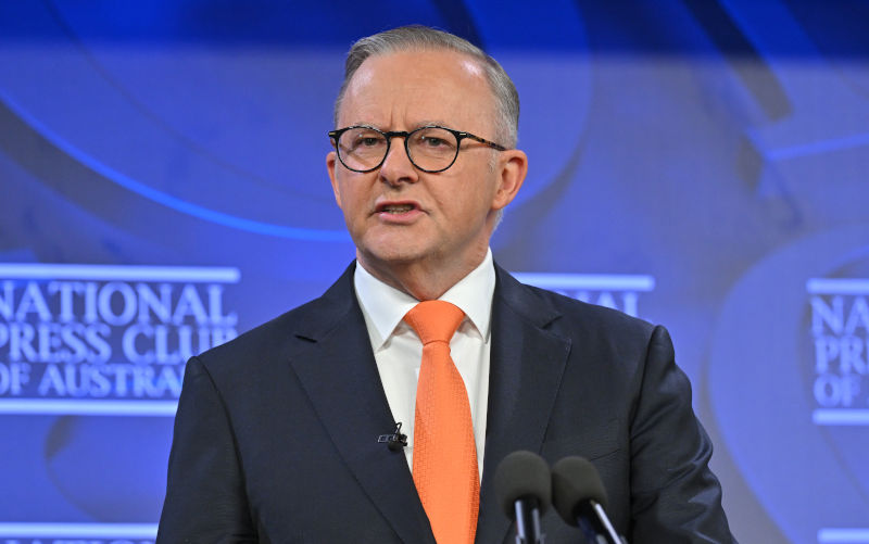 Labor overcomes a bad dose of stage (3) fright. Is this the change we have been waiting for?