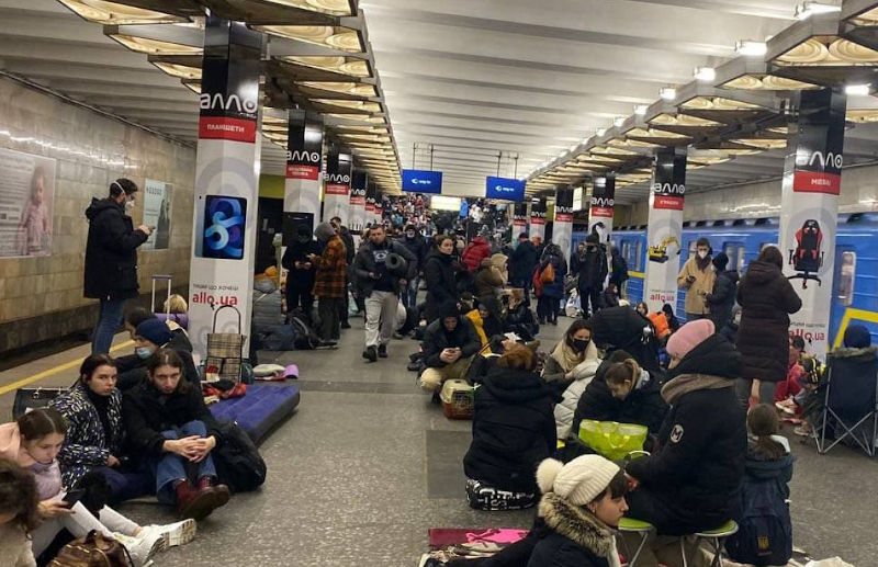 Jeff Cohen So this is what it looks like when the Corporate Media opposes a war