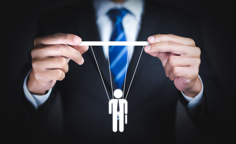 When the powerful control public opinion