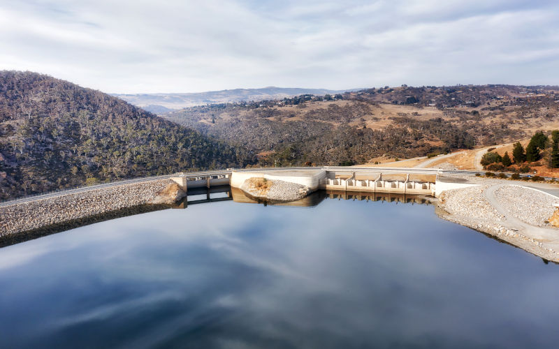 Batteries of gravity and water: 1,500 pumped hydro sites identified