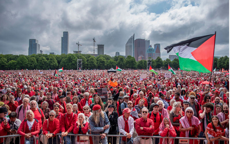 Stop Netanyahu before he gets us all killed