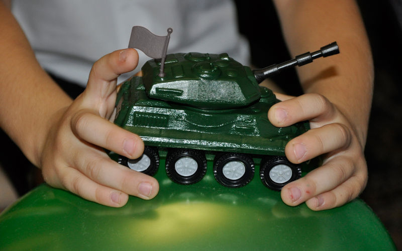 Australian War Memorial – Leave those kids alone