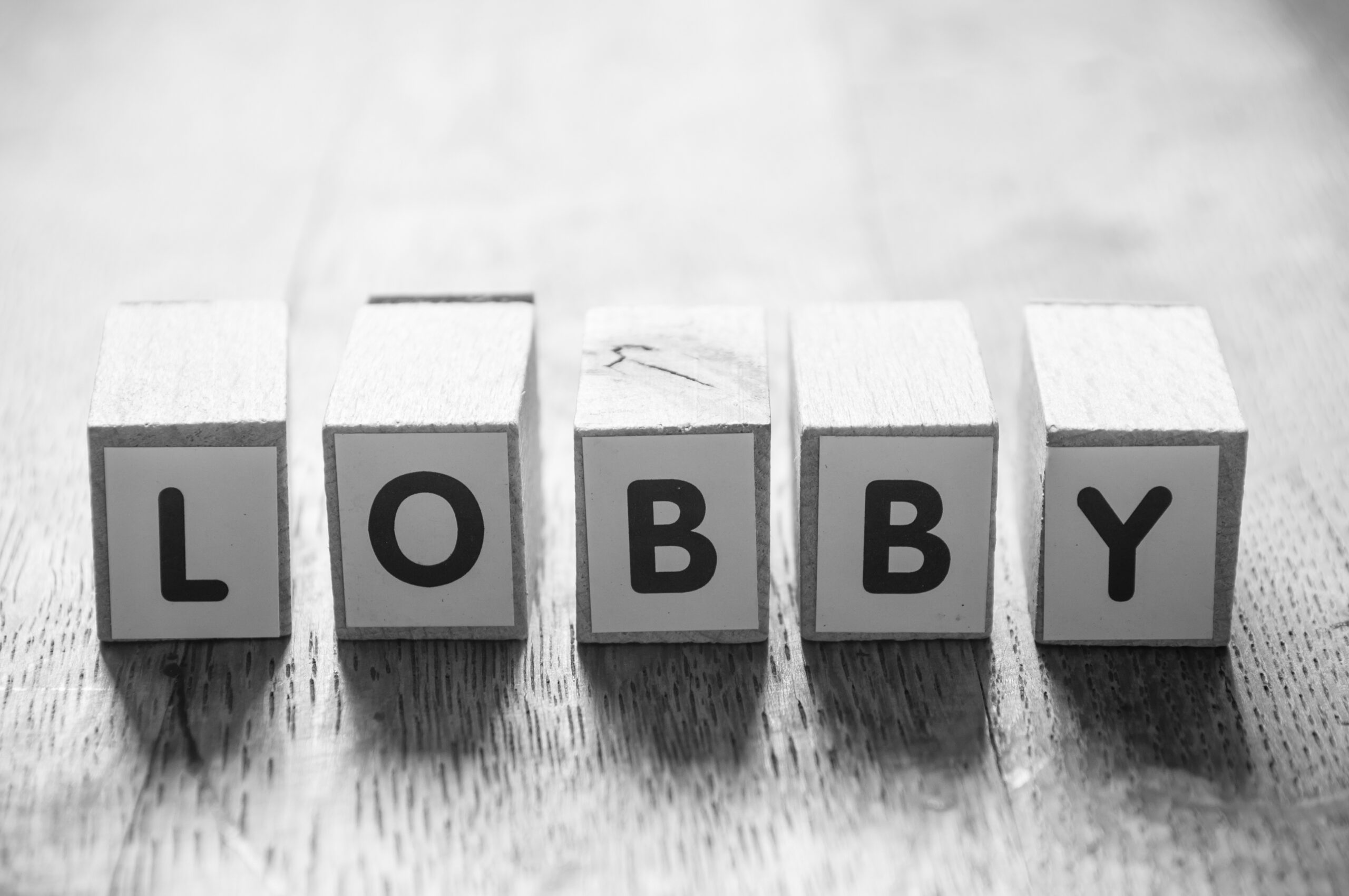 The major parties refuse to tackle the lobbying scourge. Can the Teals and the Greens save the day?