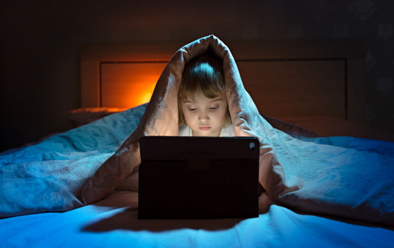 Digital screen use by infants and toddlers risks long-term health and education outcomes
